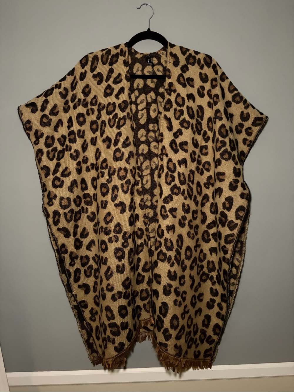 Britt’s Knits Snow Leopard Wrap Ruana Shawl Open Front Animal Print Fringe